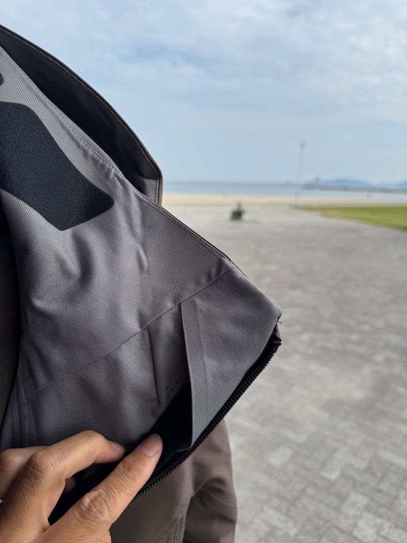 デサントスキーウェア中古　超美品　有名スキーヤー着用モデル