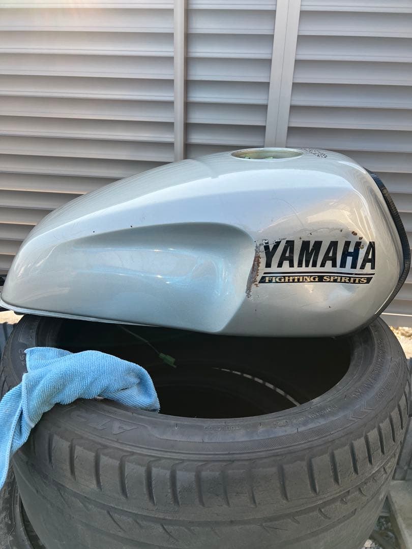 XJR400 4hm タンク 凹みあり 純正塗装 オリジナル 当時物