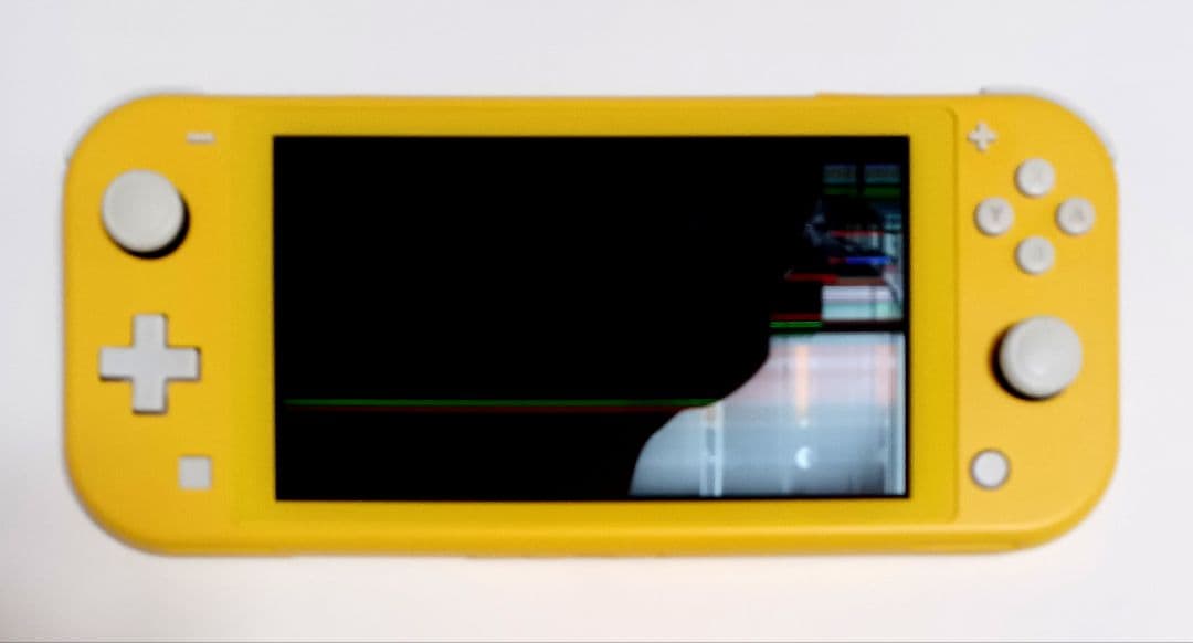 NINTENDO SWITCH 【ジャンク】本体のみ　color: イエロー