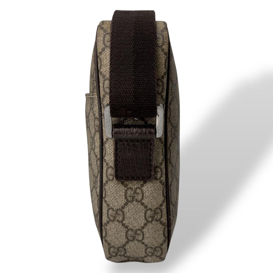 グッチ　ショルダーバッグ　カメラバッグ　ポシェット　GGスプリーム　PVCレザー