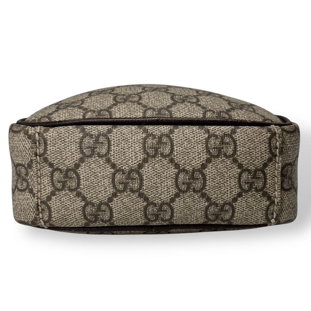 グッチ　ショルダーバッグ　カメラバッグ　ポシェット　GGスプリーム　PVCレザー