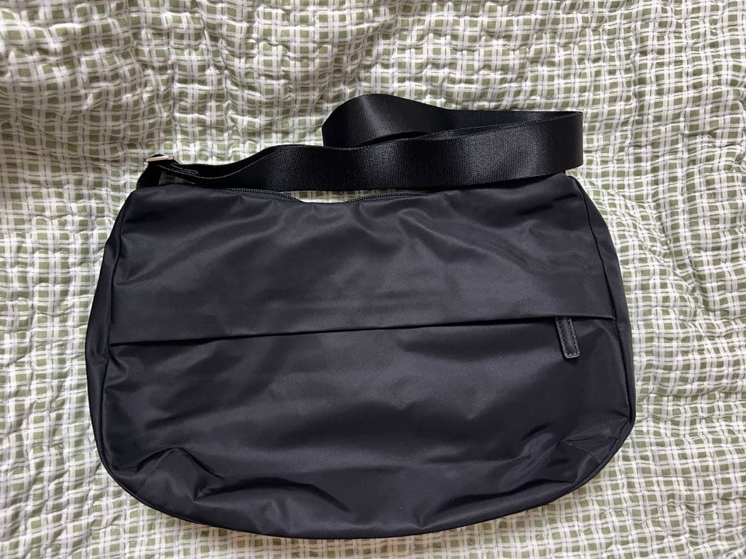 アニエスベー ショルダーバッグ　NS24-01 ブラック