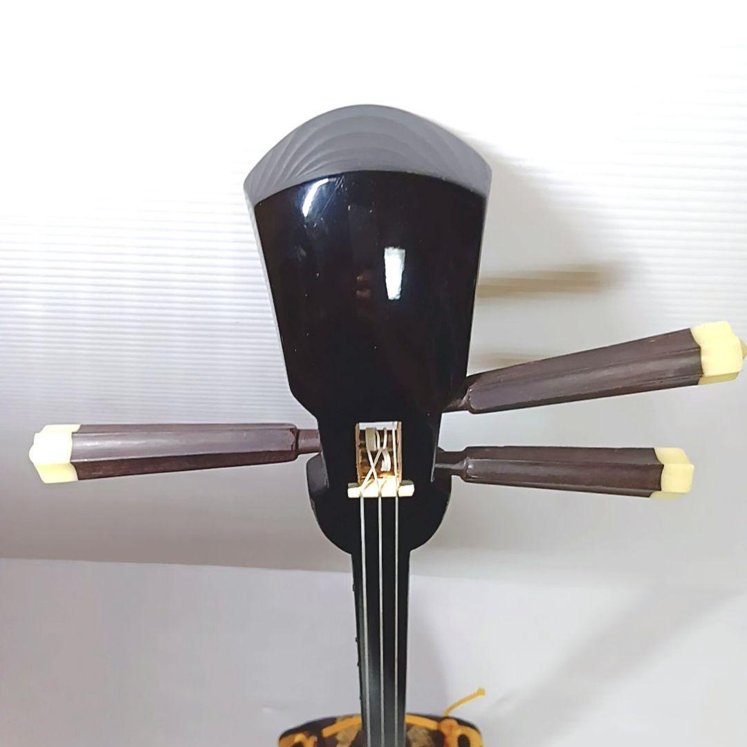 【美品】三線 沖縄 初心者 人工皮 蛇革 蛇皮 民謡 和楽器 付属品 ケース