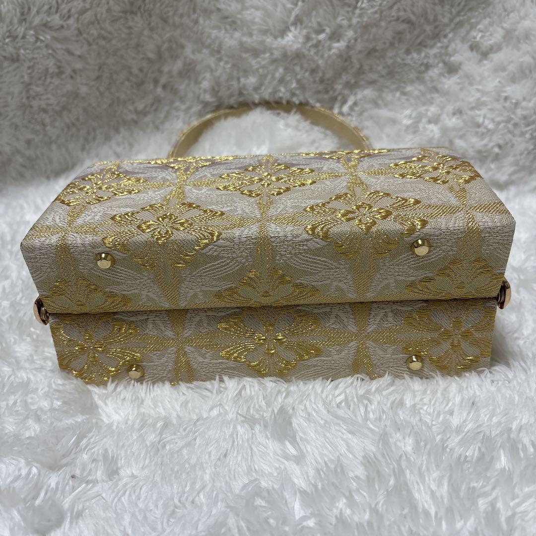 【美品✨】エレガント　ゴールド　和装用バッグ　自立型　フォーマル　結婚式　お祝い