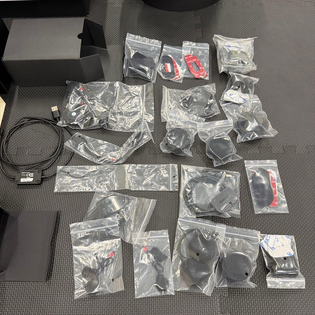 値下依頼対応済OGK EXCEED2 ホワイトL+SENA 50R 1個セット