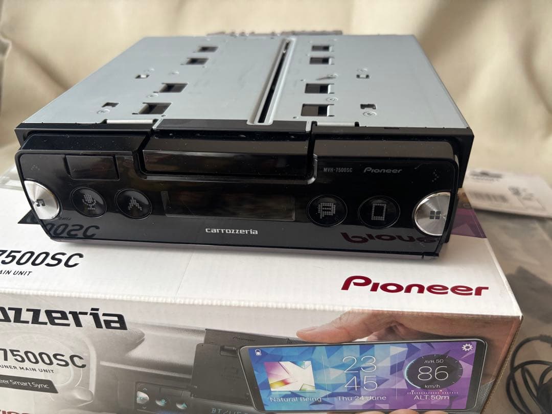 Pioneer MVH-7500SC カーオーディオ　箱・説明書付き