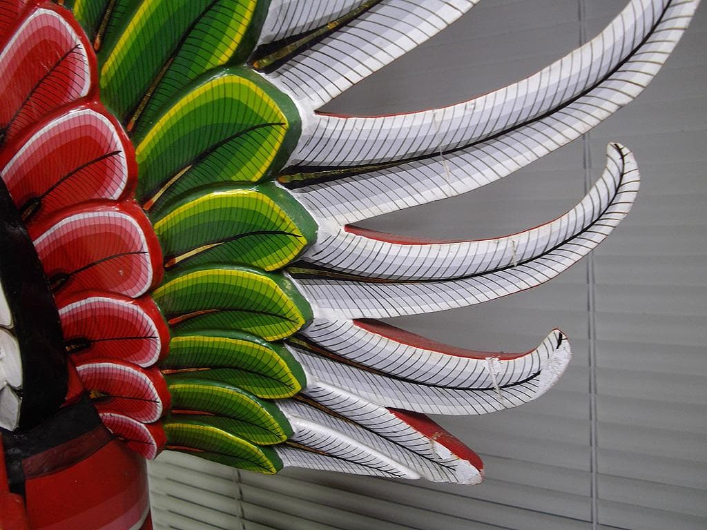 高さ110cm！ 特大ガルーダ像 彩色木彫り インドネシア バリ島