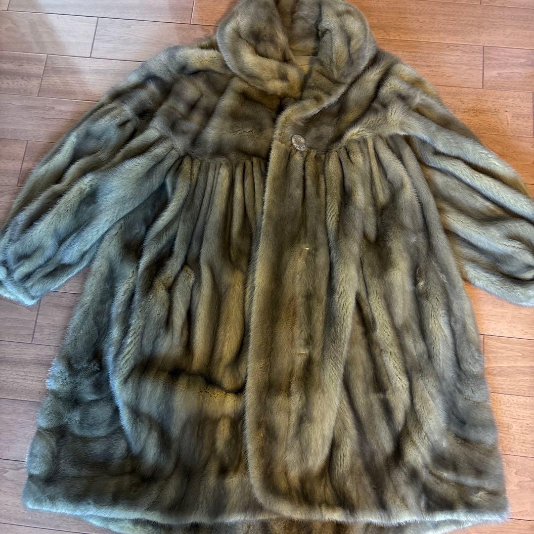 オリーブグリーン 毛皮ロングコート