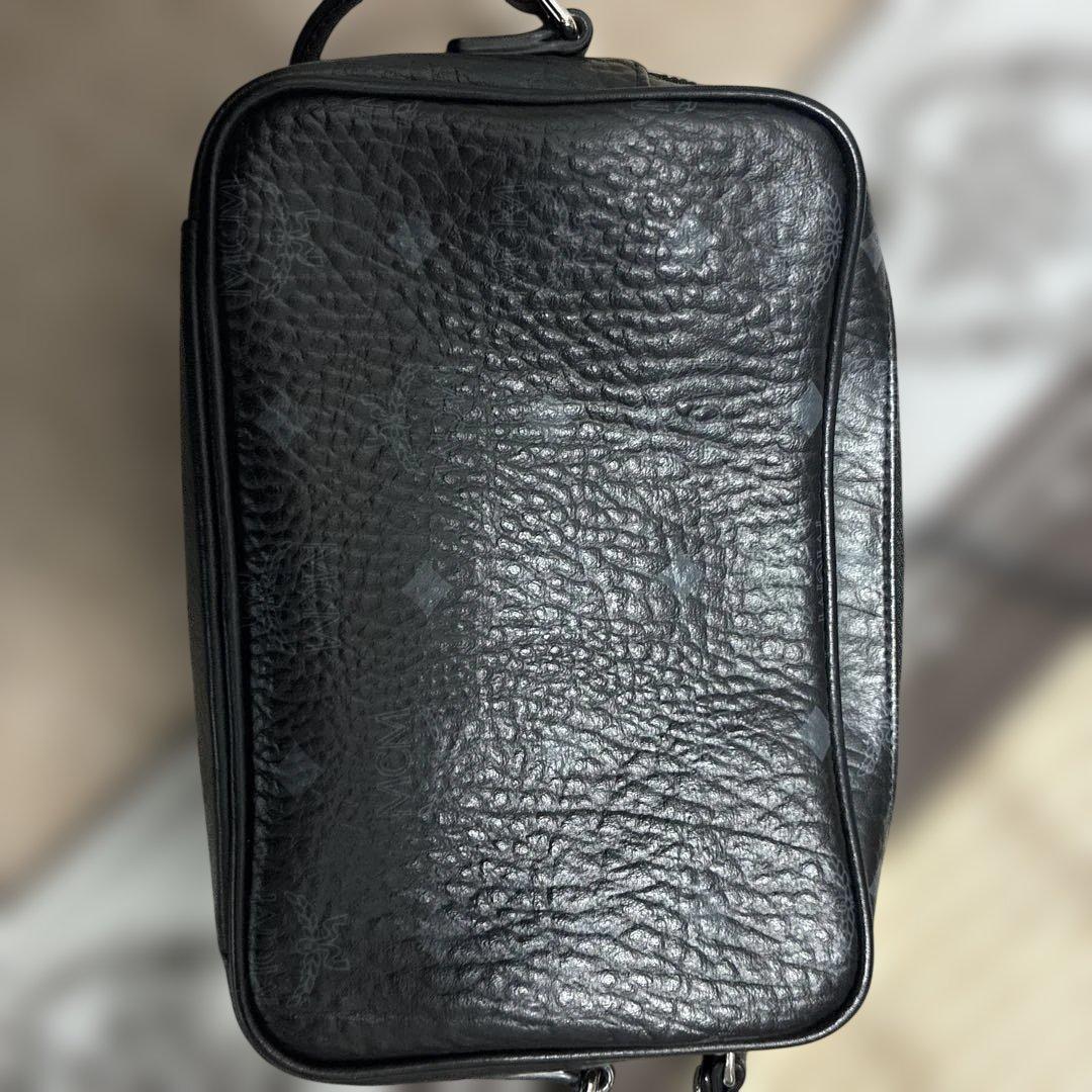 MCM ショルダーバッグ　ブラック