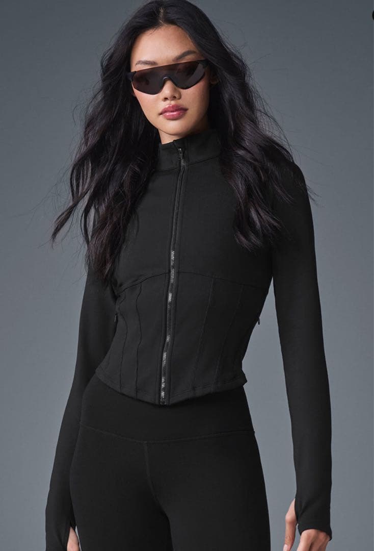 alo ブラック タイトフィットジャージ