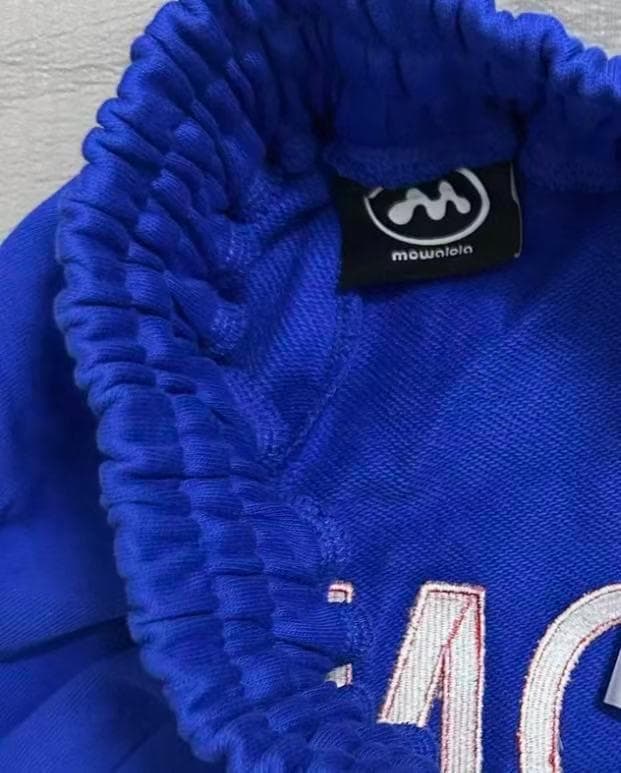 Mowalola 青いラガーパンツ ロゴ入り LONDON 1