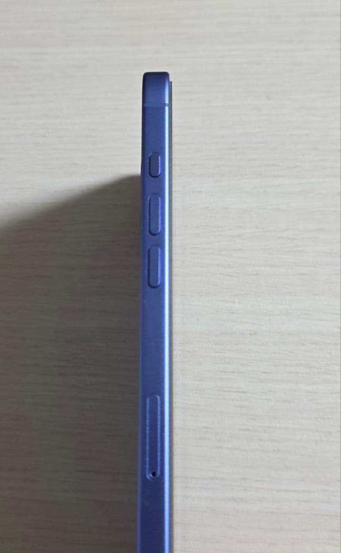 iPhone16　256GB　SIMフリー　ウルトラマリン