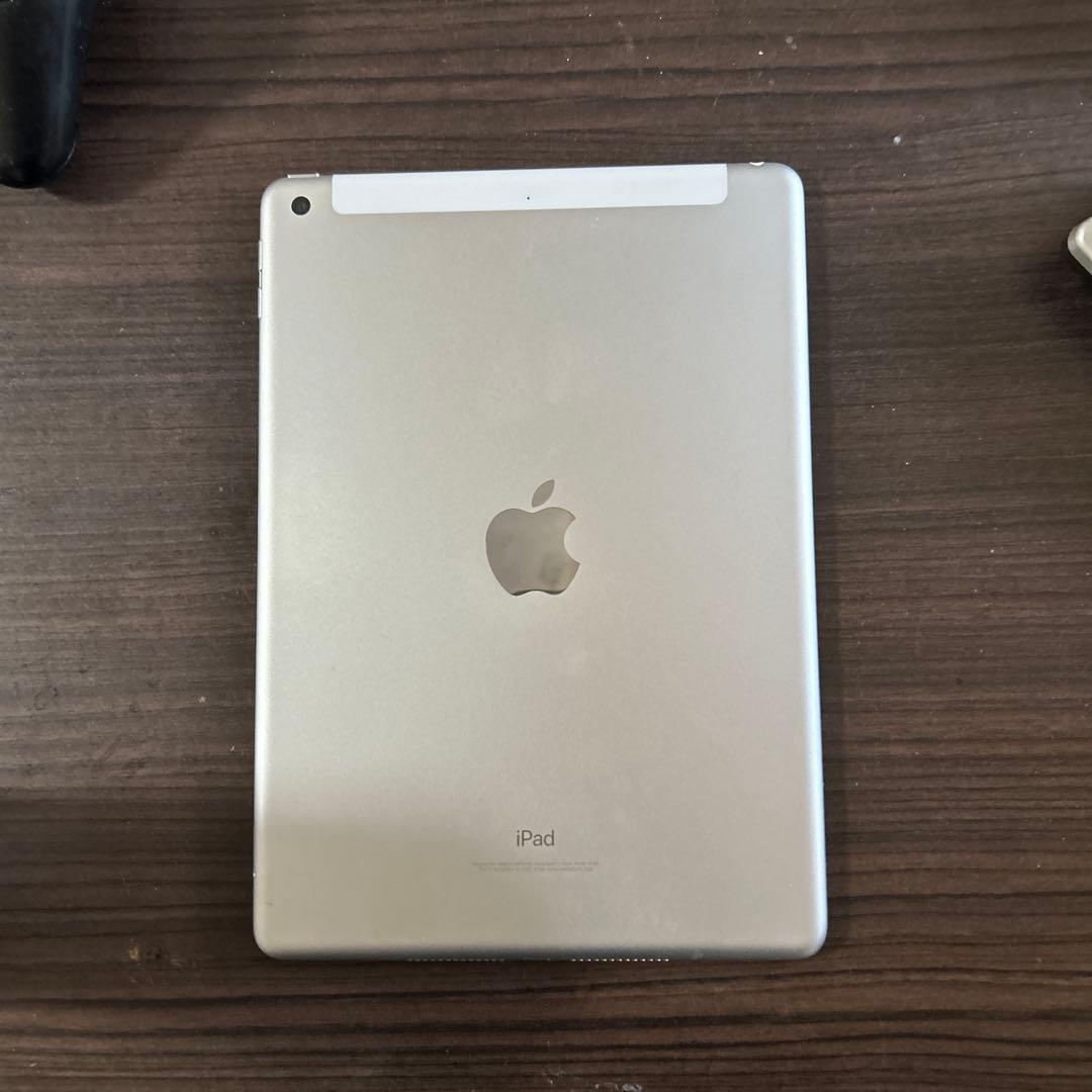 い*し様 S*g様 Apple iPad 10.2インチ シルバー