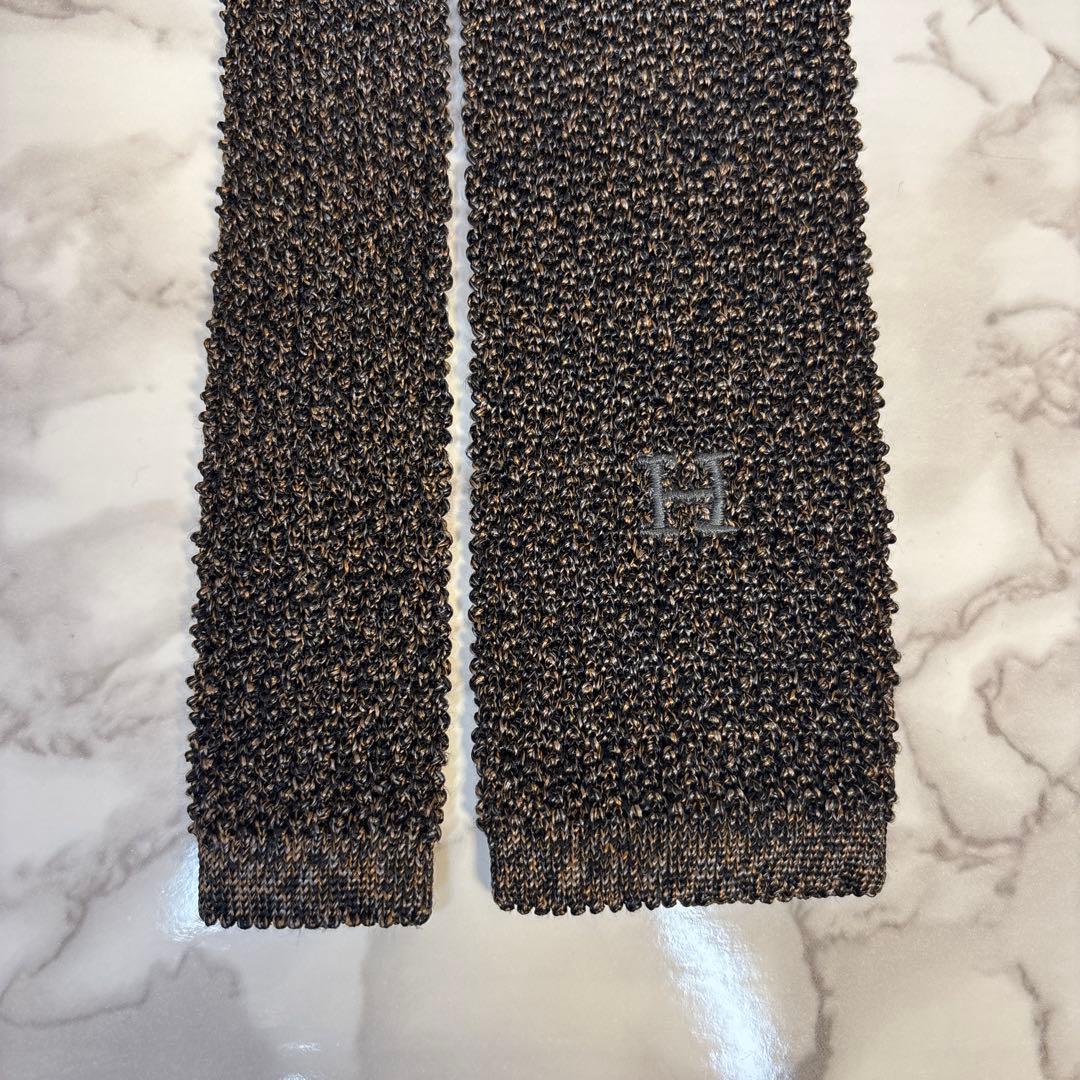 HERMES ニットタイ　ブラウン　ブラック　茶　黒　ワンポイント