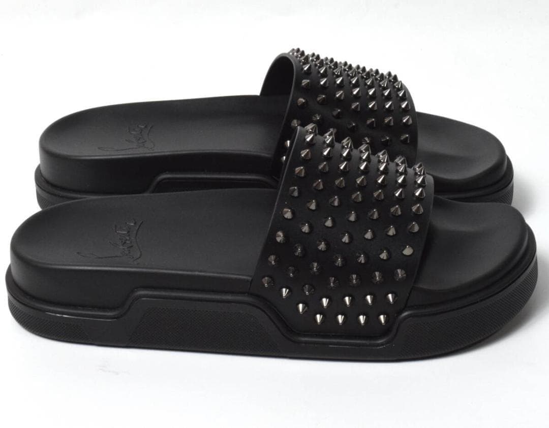 未使用 クリスチャンルブタン スタッズ レザーサンダル 42 POOL FUN