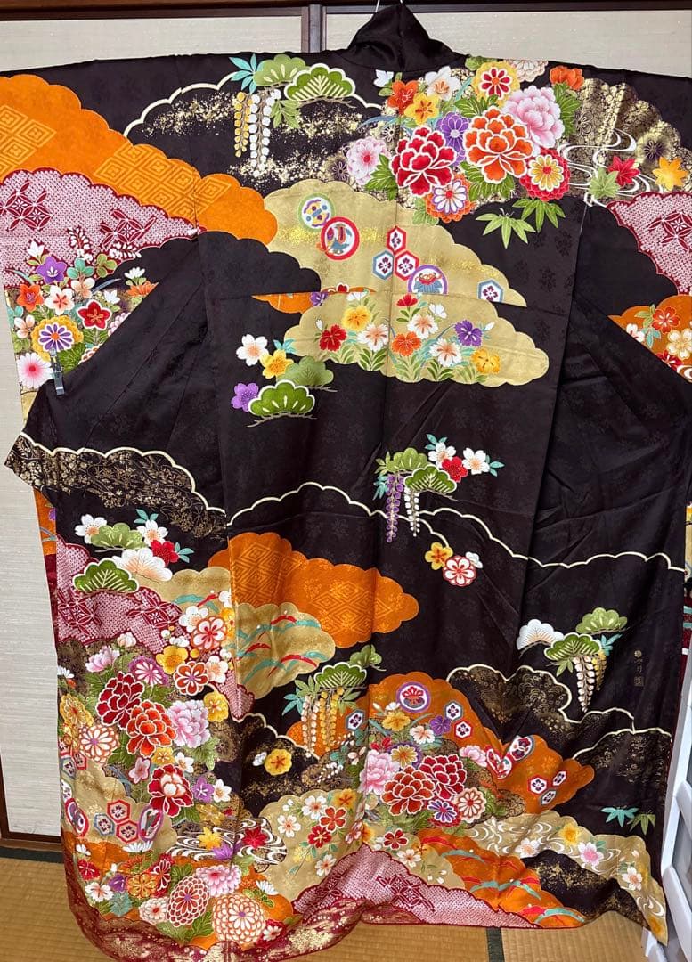 黒鳶色 吉祥花柄 振袖 身丈165