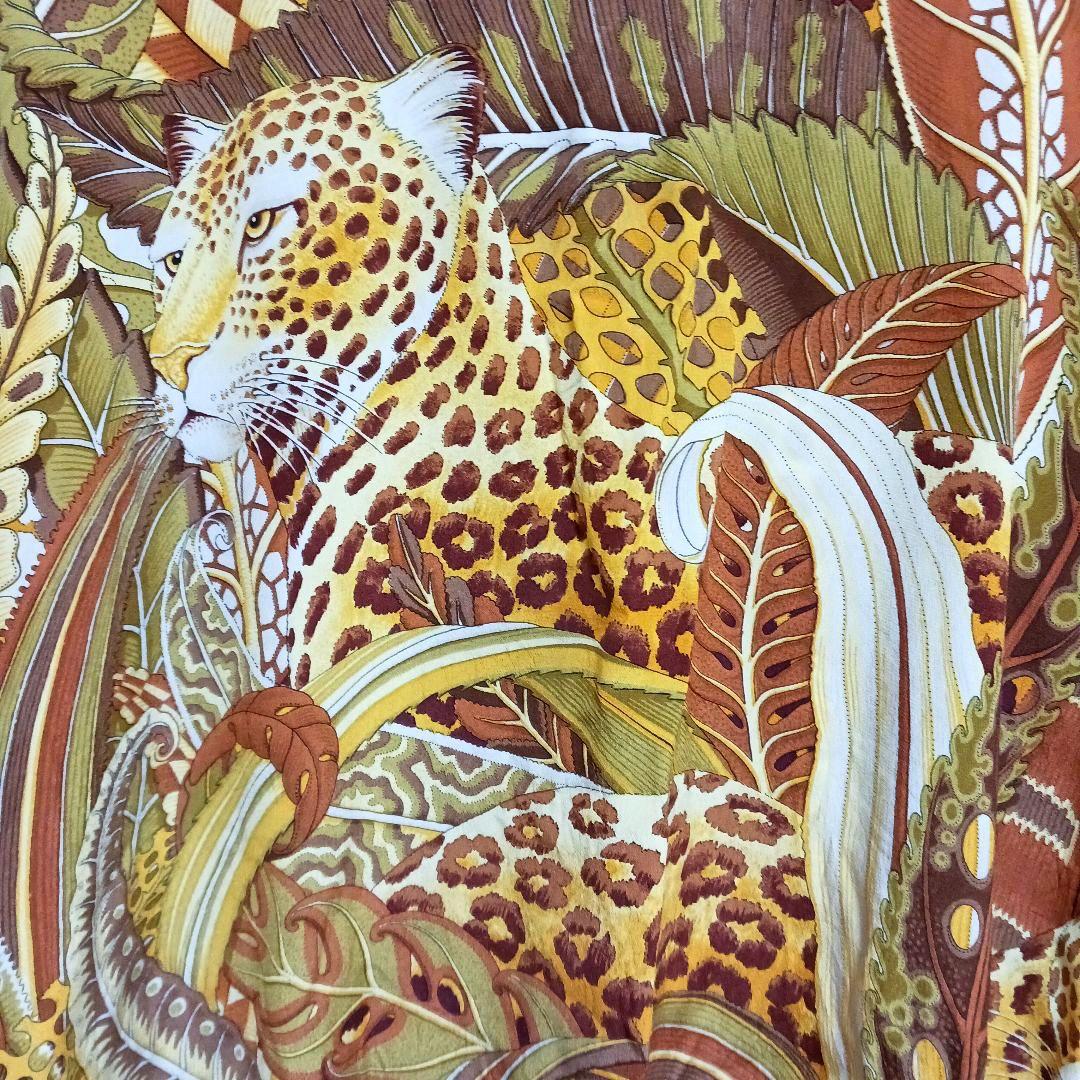 【美品】サルバトーレフェラガモ　シルクブラウス　カットソー　アニマル柄　ブラウン