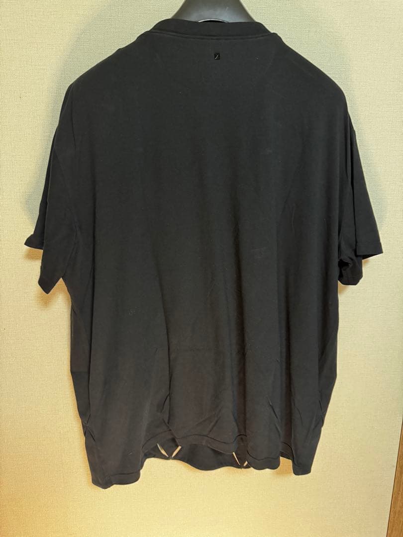 VALENTINO ブラック カットアウトTシャツ 半袖