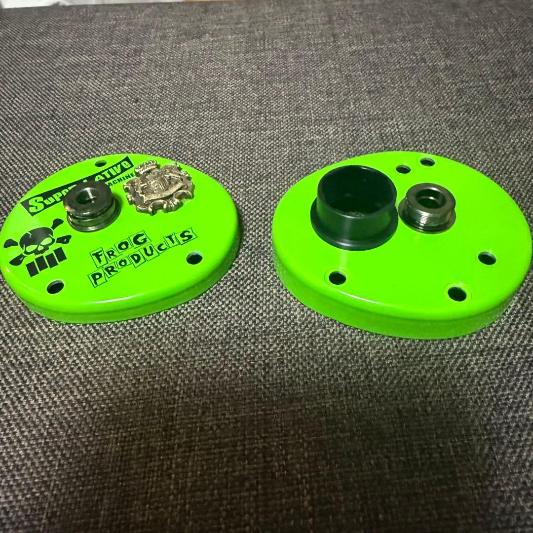 トイマシーン　スーパーレイティブ 左巻き用サイドカップ　エンブレム付きグリーン