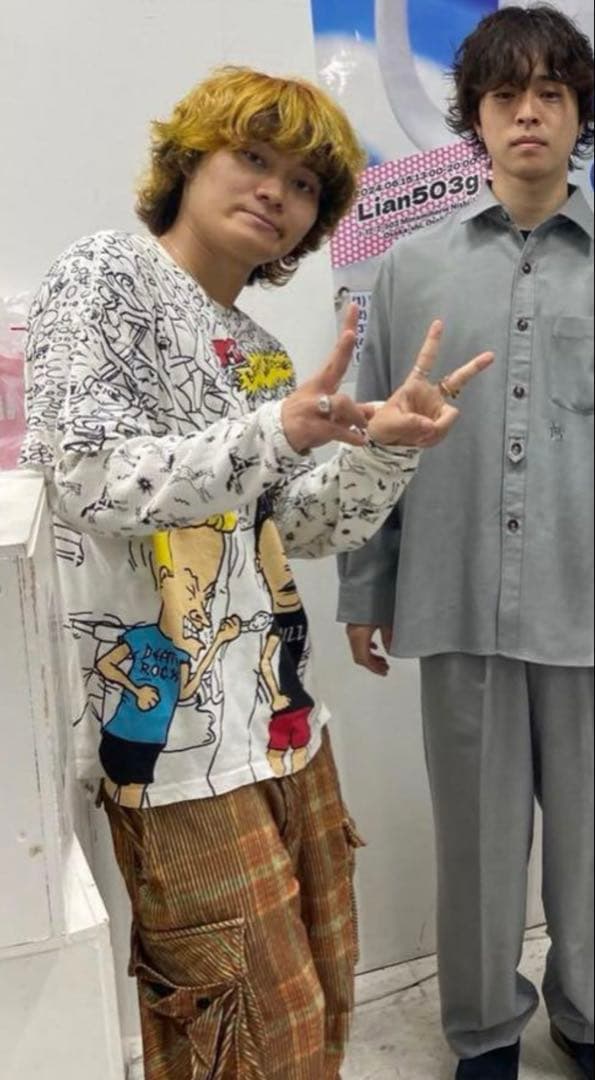 90s Beavis and butthead tシャツ　ポーカーズ　つかさ着用