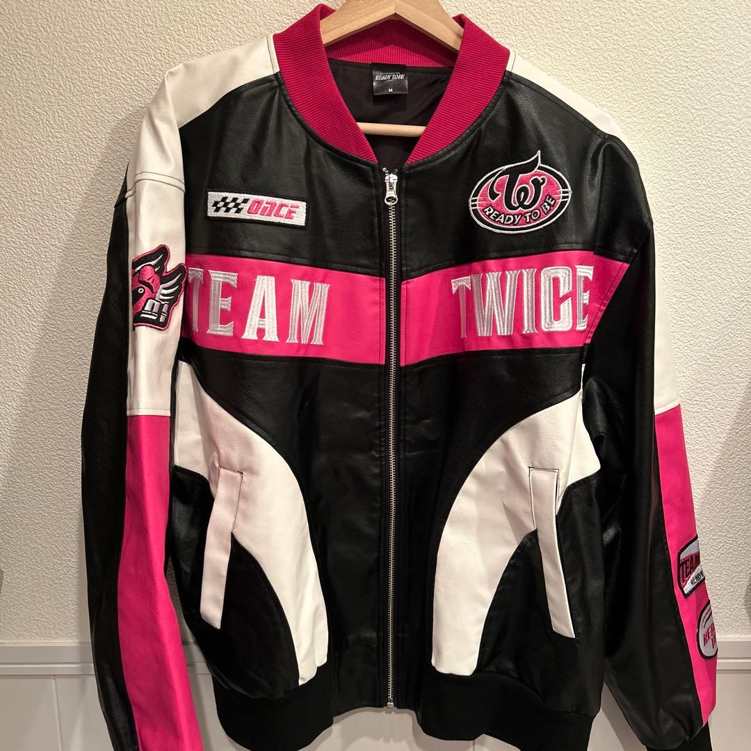 TWICE スタジャン