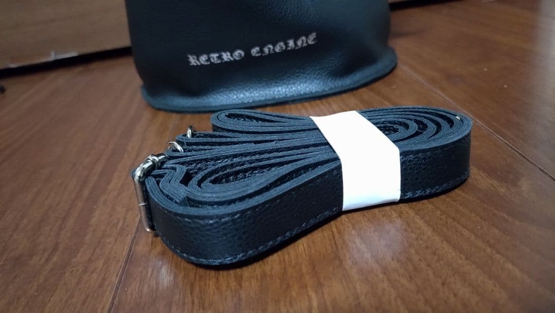 アダムスジャグラー　レトロエンジン　レザー　パースバック　巾着