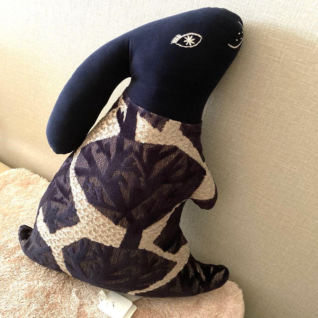 [新品] ミナペルホネン　うさぎクッション　フォグランド　ネイビー