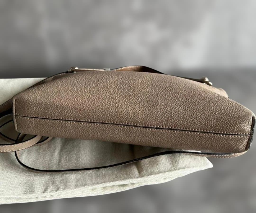 ロエベ LOEWE ミッシー ベージュレザー ショルダー クラッチ バッグ