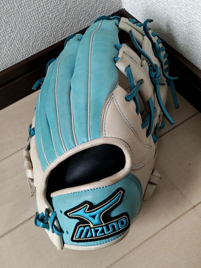 ミズノ　軟式内野グローブ　限定カラー　Gachi　ガチ