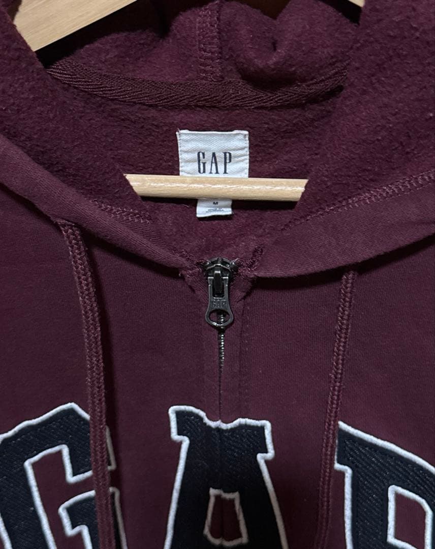 GAP バーガンディ ワインレッド ジップアップパーカー M 裏起毛