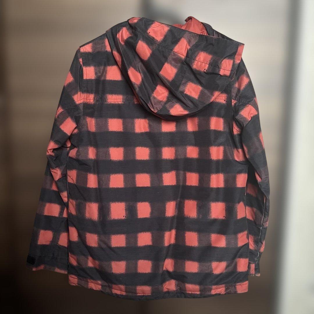 BURTONキッズスノーボードウェア上150cm赤黒チェック クリーニング済