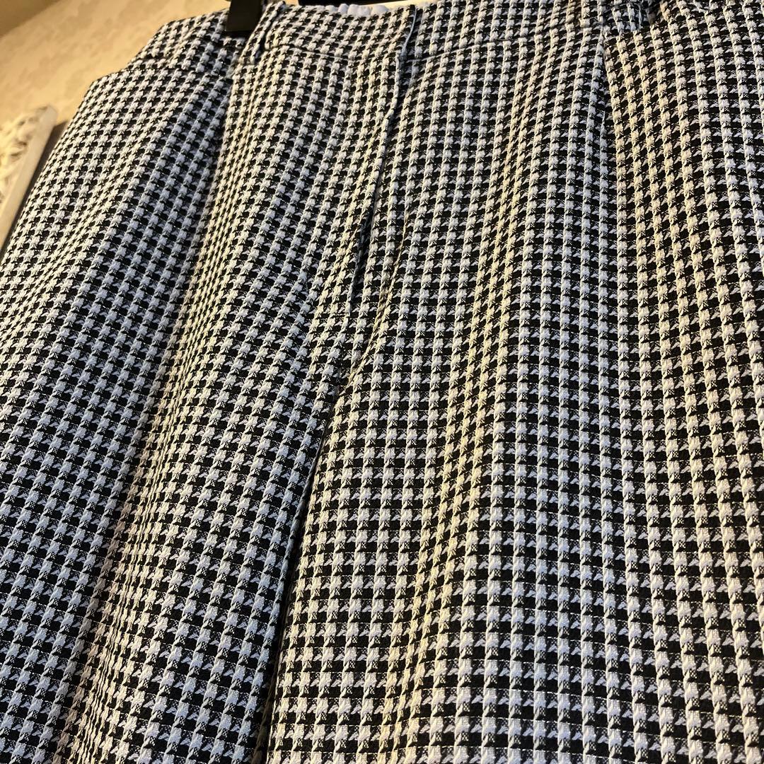 美品　大きいサイズ50 トゥービーシックウエストゴムパンツ