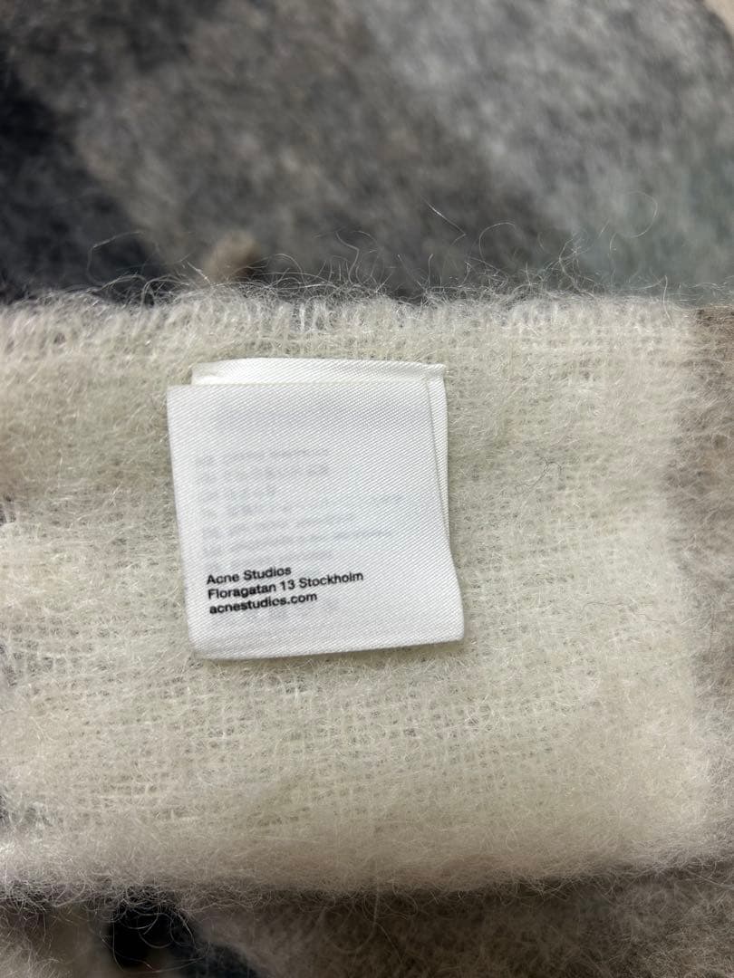 アクネストゥディオズ　マフラー