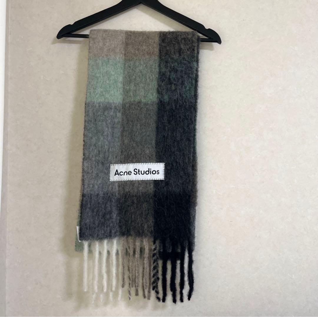 アクネストゥディオズ　マフラー