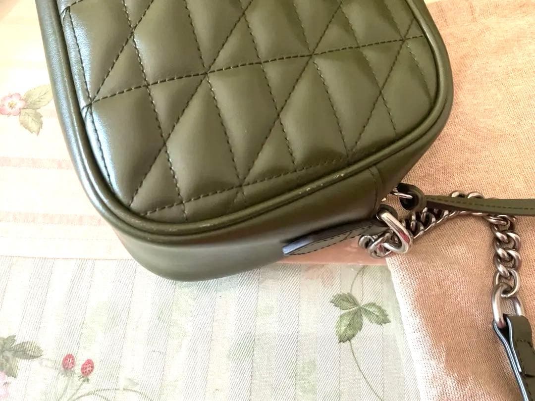 GUCCI オリーブグリーン ショルダーバッグ