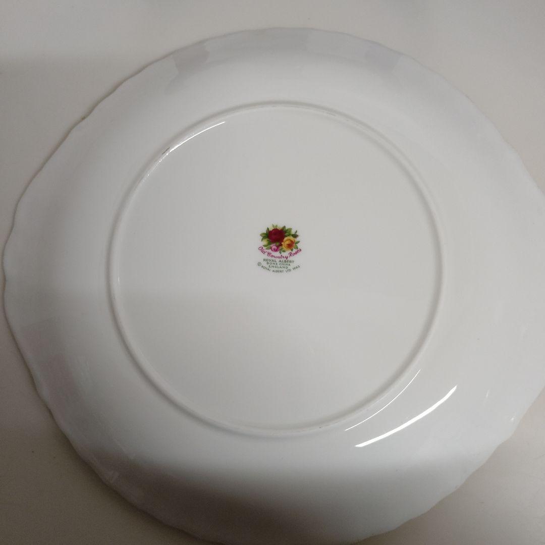 ロイヤルアルバート、オールドカントリーローズ皿セット（大皿1枚、小皿6枚）