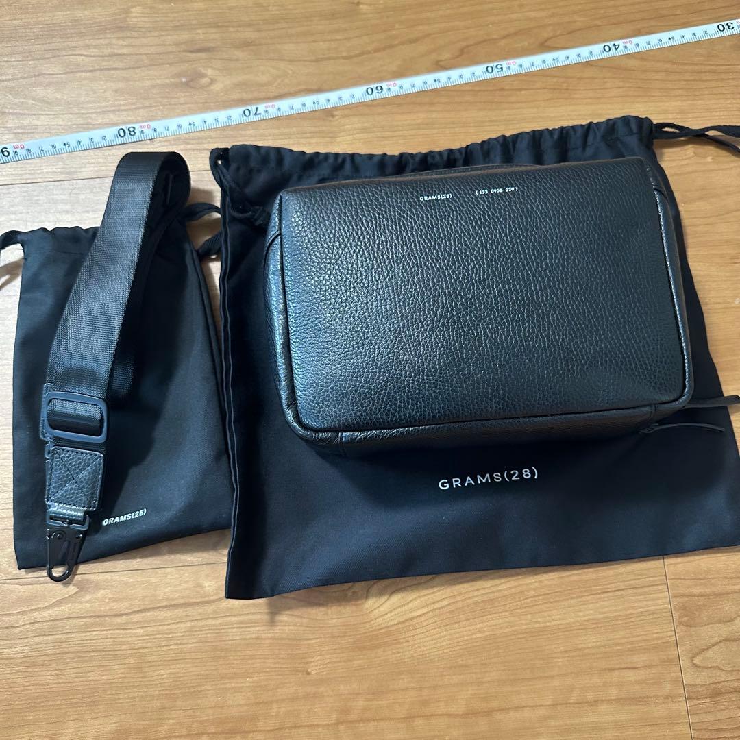Grams(28) 133 Essential Case Max カメラバッグ