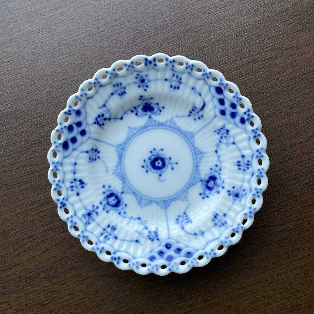 ヨ*ー様 ロイヤルコペンハーゲンブルーフルーテッドフルレース1145