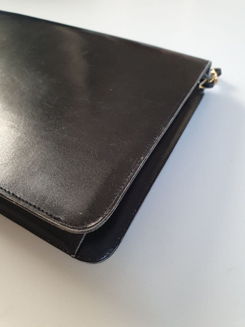 シャネル レザー ショルダーバッグ