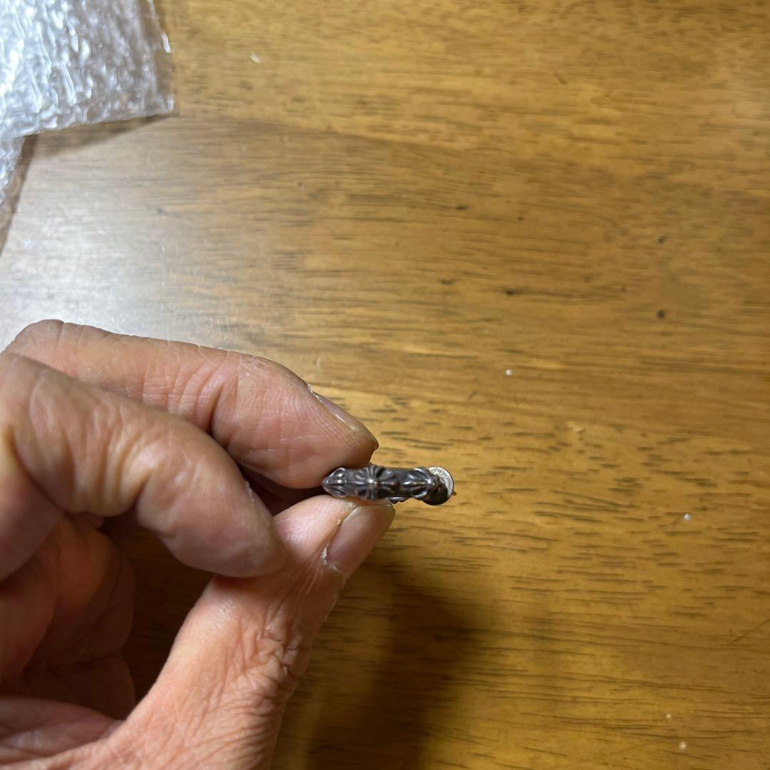 クロムハーツ クロスバンドピアス