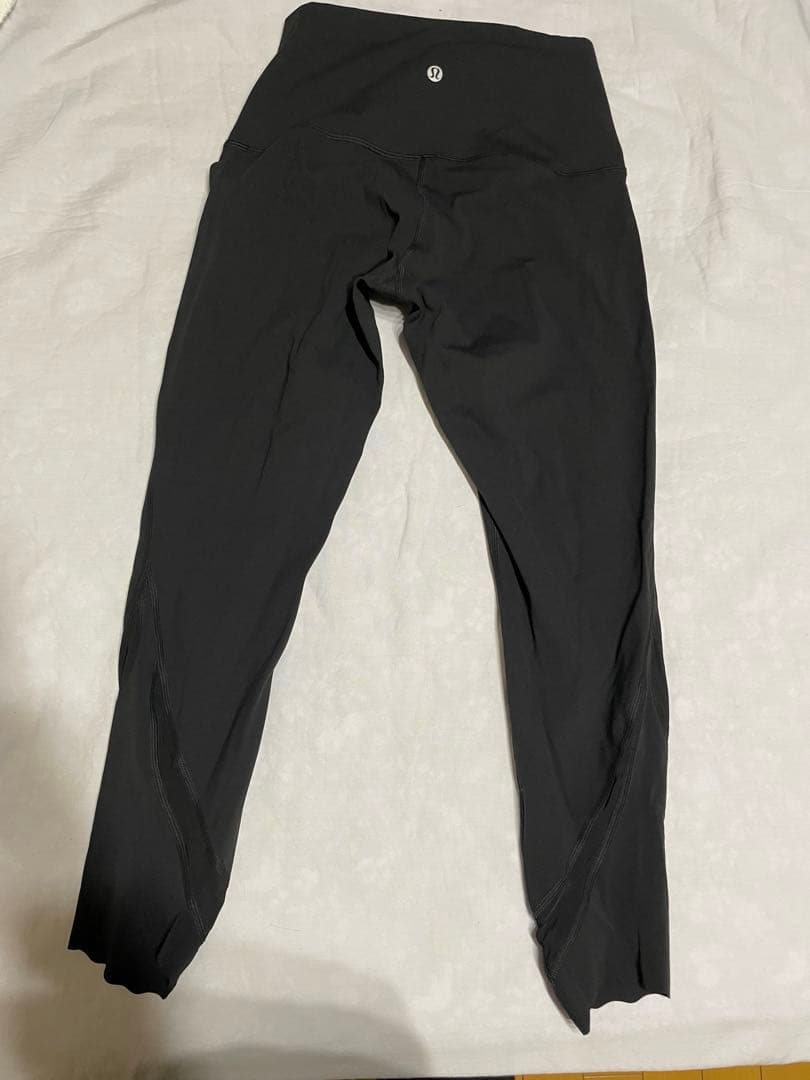 lululemon ルルレモン　レギンス　黒　サイズ6 サブリナ丈