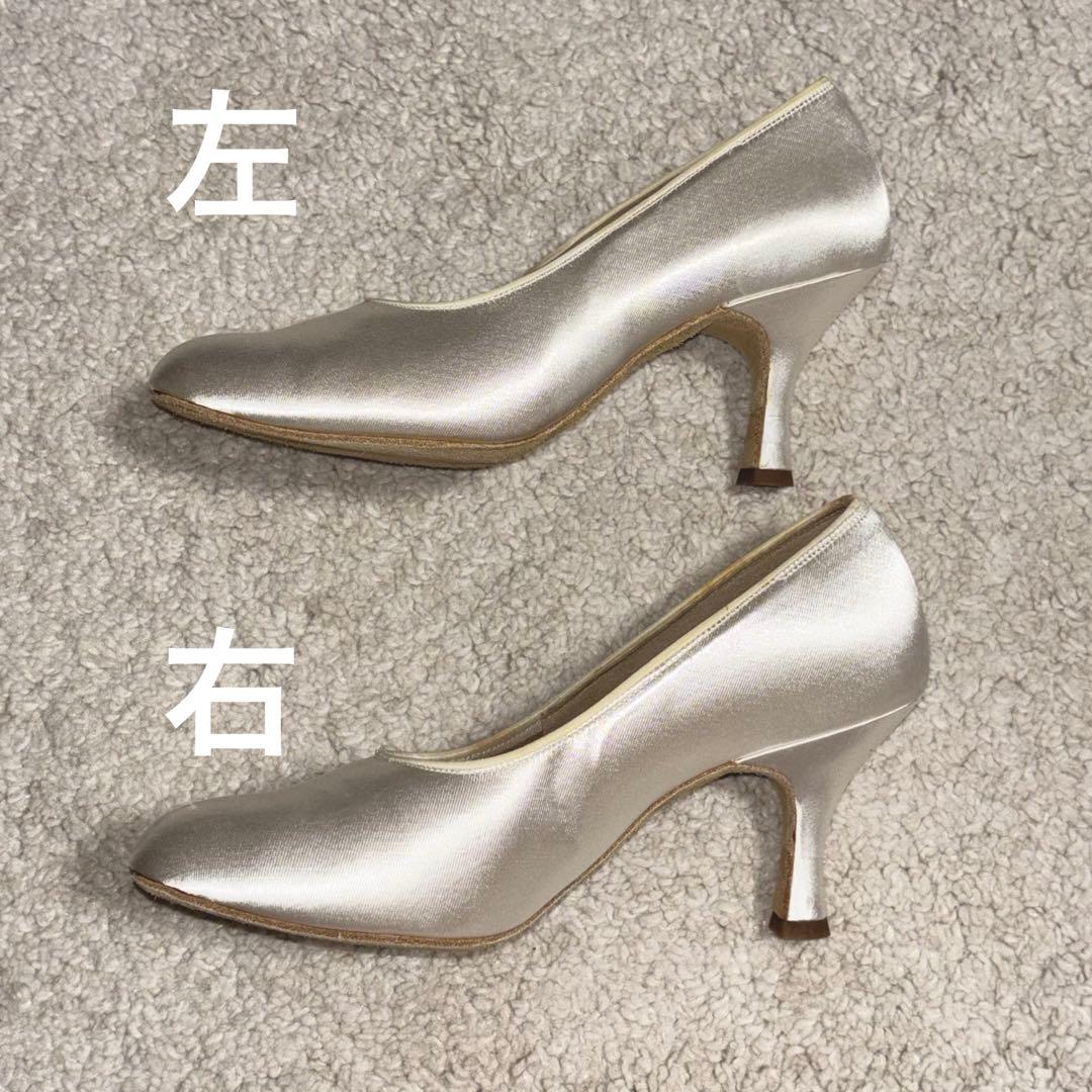 美品　社交ダンス　モダン　シューズ　サテン　ホワイト　ヒール7cm 21.5cm