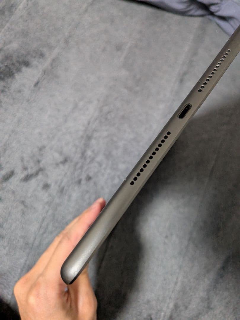 ipad 第9世代　WiFiモデル　64GB　スペースグレー