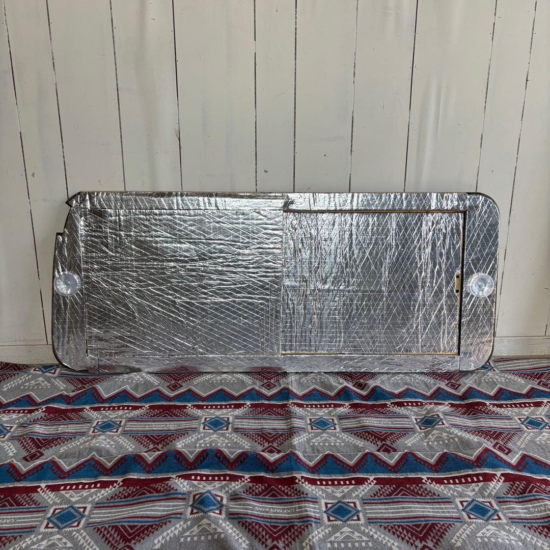 ハイエース 窓埋めパネル 左右セット 『DX』 吸盤4×2 DW Discr様