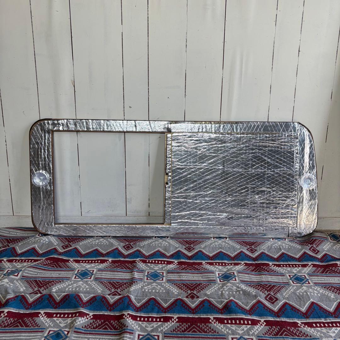 ハイエース 窓埋めパネル 左右セット 『DX』 吸盤4×2 DW Discr様