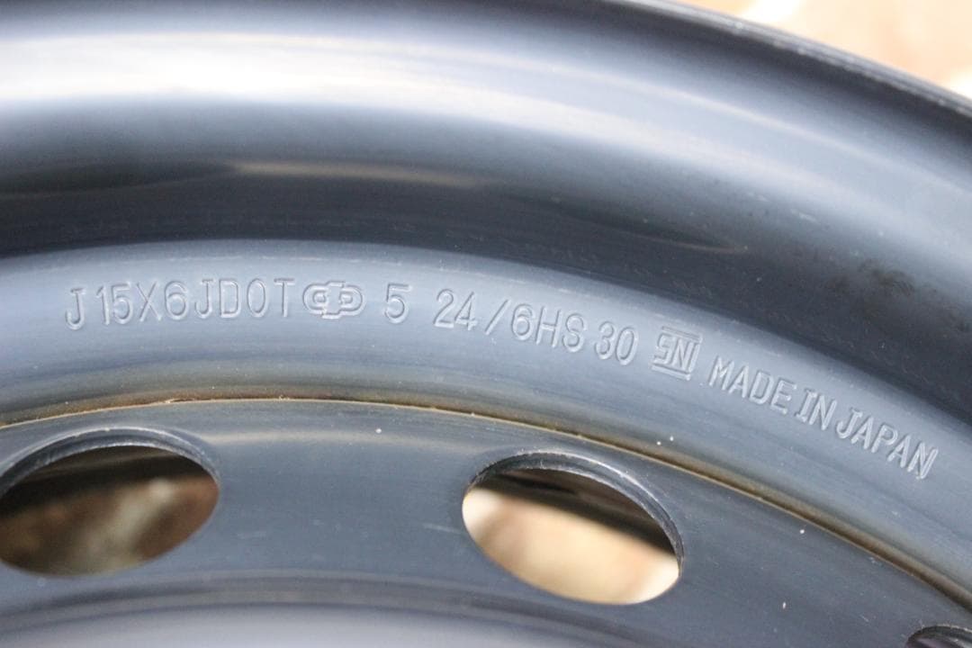 新車外し・ハイエース純正ホイール　№１７５