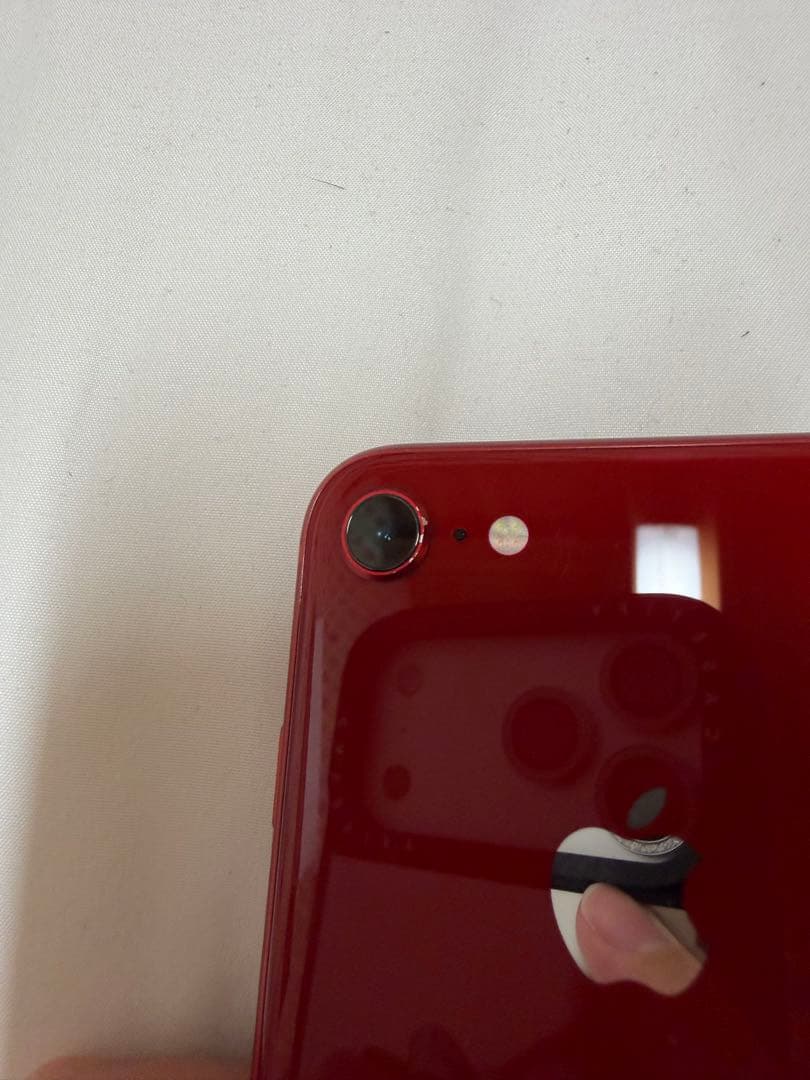 Apple iPhone8 レッド