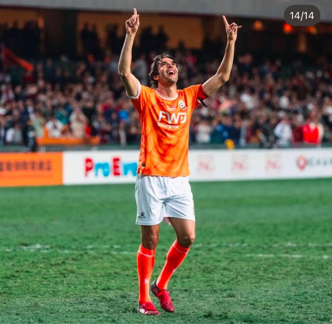 プレデターエリート FG 国内未発売カラー