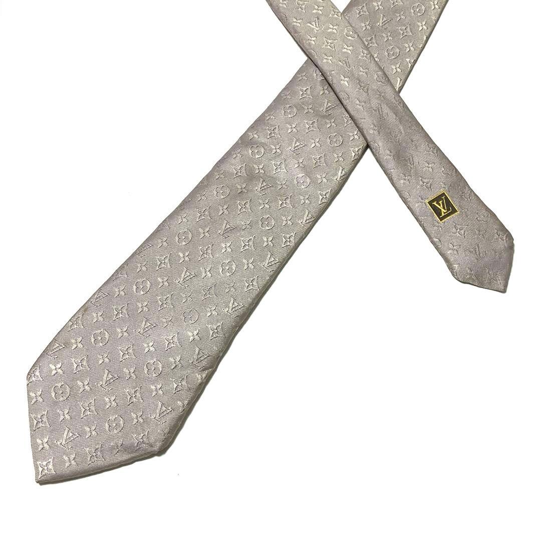 LOUIS VUITTON ルイヴィトン ネクタイ メンズ シルバー 光沢 LV