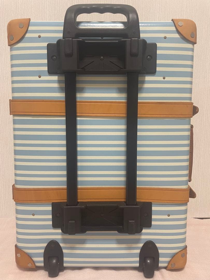 グローブトロッター　アズール　スーツケース　21インチ　キャリー　水色ストライプ